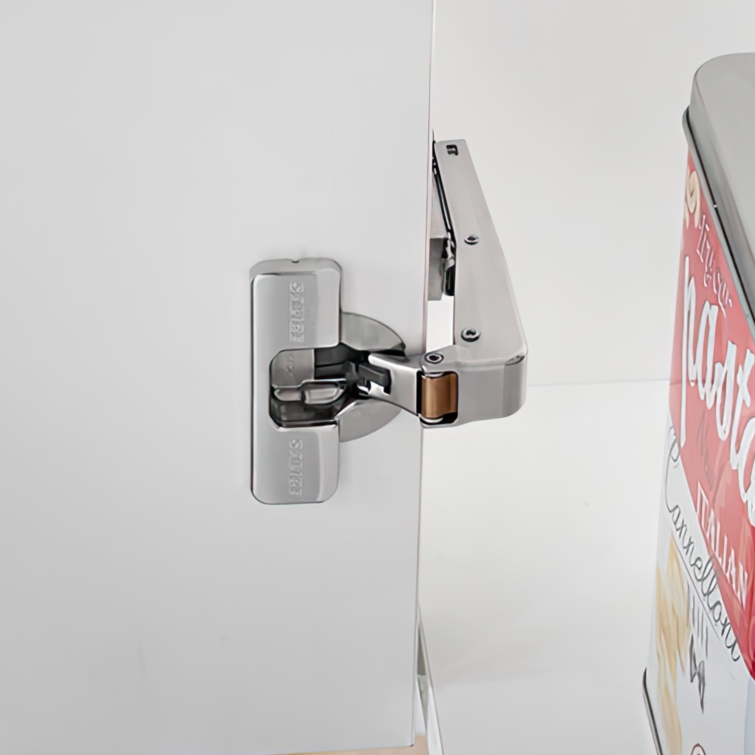 Hinge Salice Logica serie 100 blind corner 110° with damper