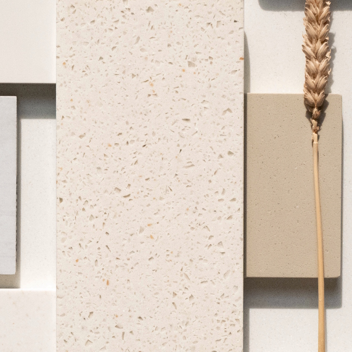 Surface solide acrylique 905A - Rice Pudding